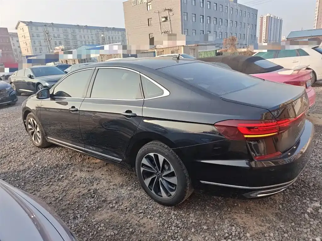 Volkswagen Passat 2023 из CN, фото 6