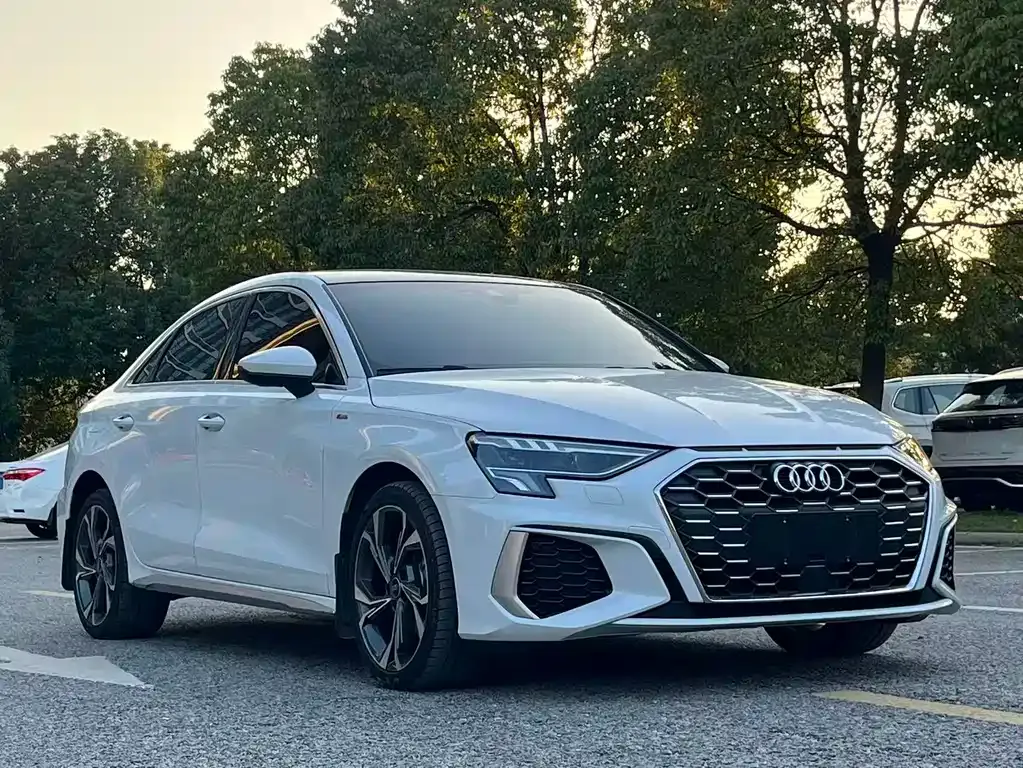 Audi A3 2024 из CN, фото 10