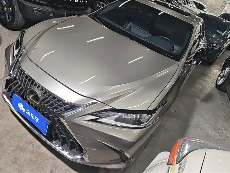 Lexus ES 2023 из CN, фото 1
