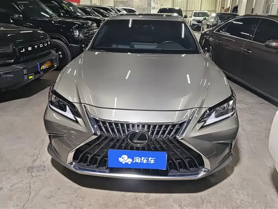 Lexus ES 2023 из CN, фото 5