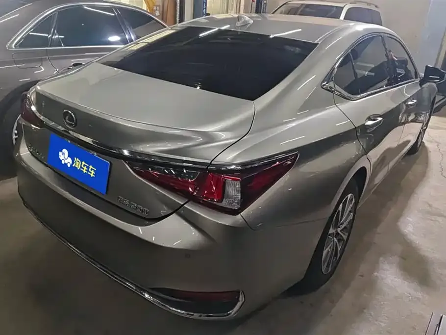 Lexus ES 2023 из CN, фото 4