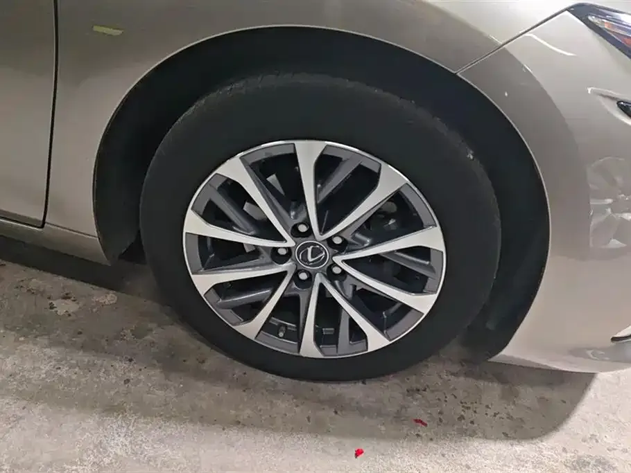 Lexus ES 2023 из CN, фото 8