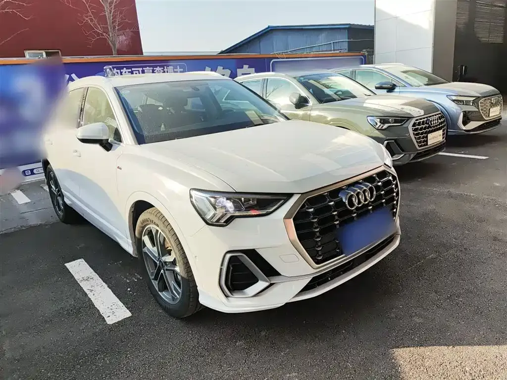Audi Q3 2023 из CN, фото 8
