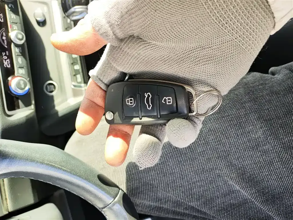 Audi Q3 2023 из CN, фото 9