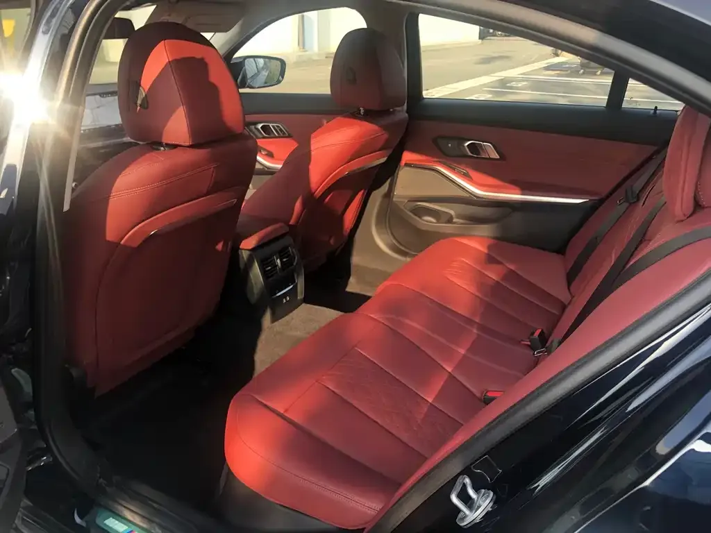 BMW 3 Series 2024 из CN, фото 3