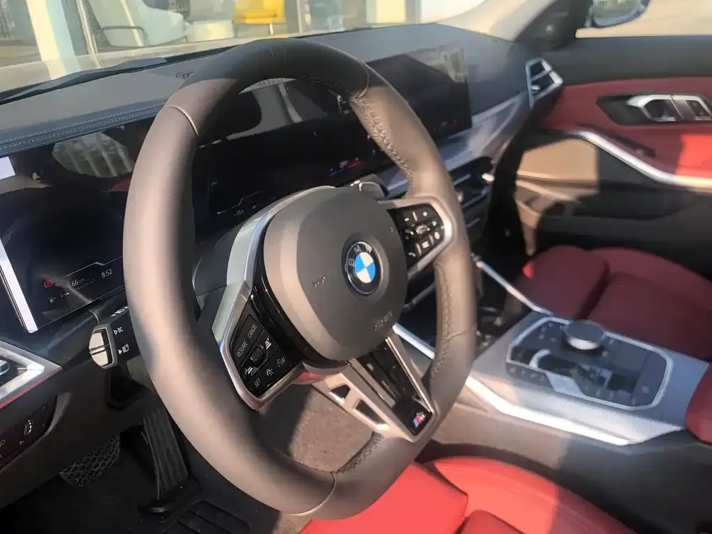 BMW 3 Series 2024 из CN, фото 4