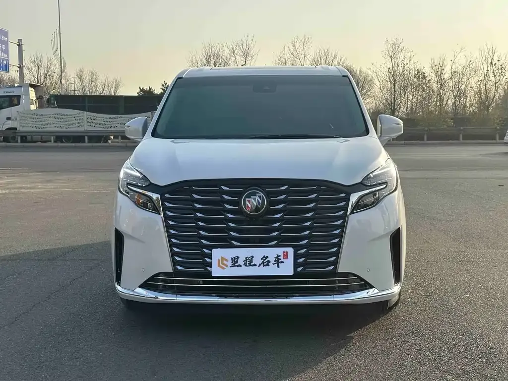 Buick GL8 2024 из CN, фото 3