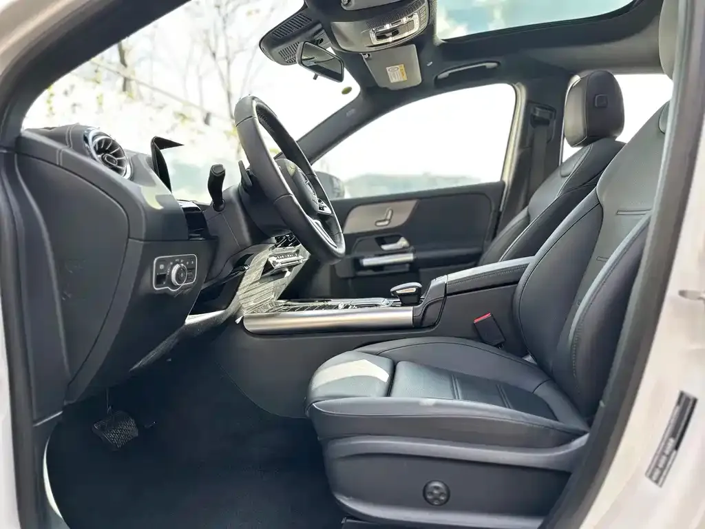 Mercedes-Benz GLA 2023 из CN, фото 8