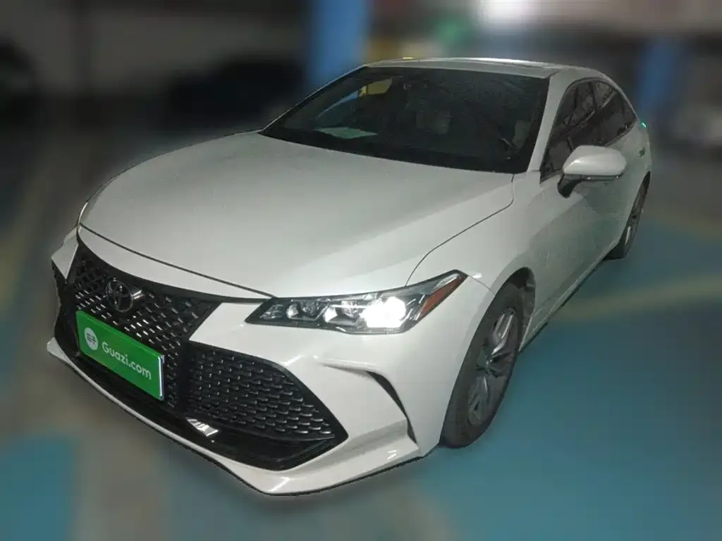 Toyota Avalon 2021 из CN, фото 1