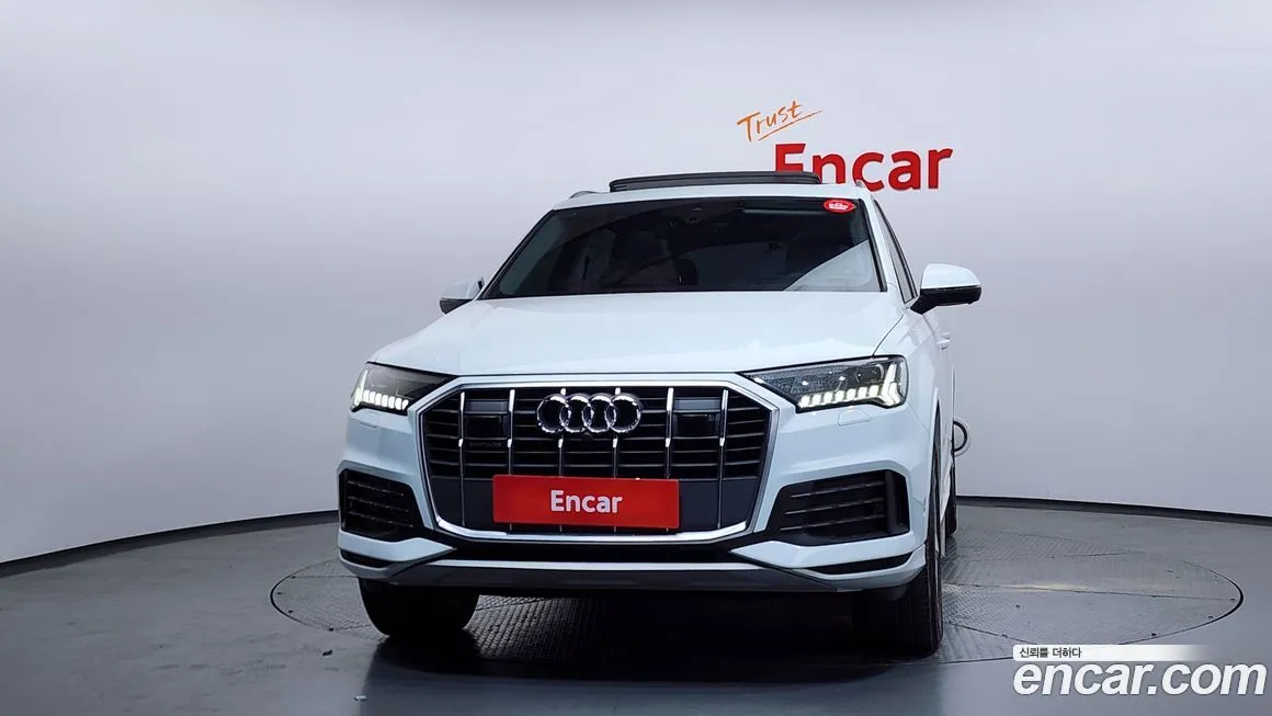 Audi Q7 2021 из KR, фото 10