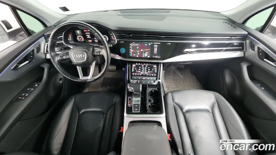 Audi Q7 2021 из KR, фото 6