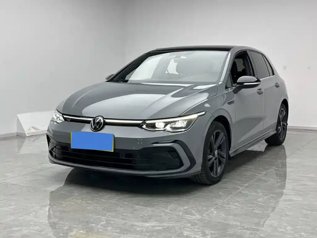 Volkswagen Golf 2023 из CN, фото 1