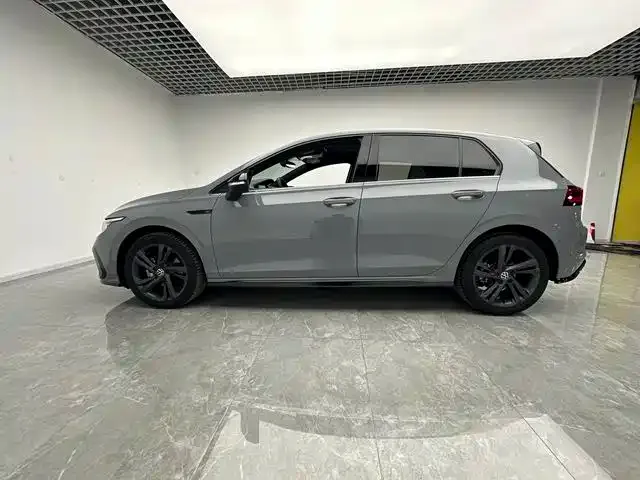 Volkswagen Golf 2023 из CN, фото 7