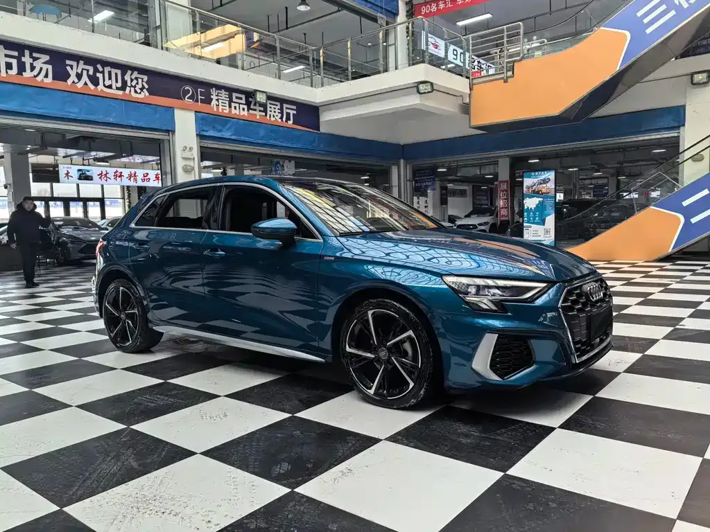 Audi A3 2022 из CN, фото 4