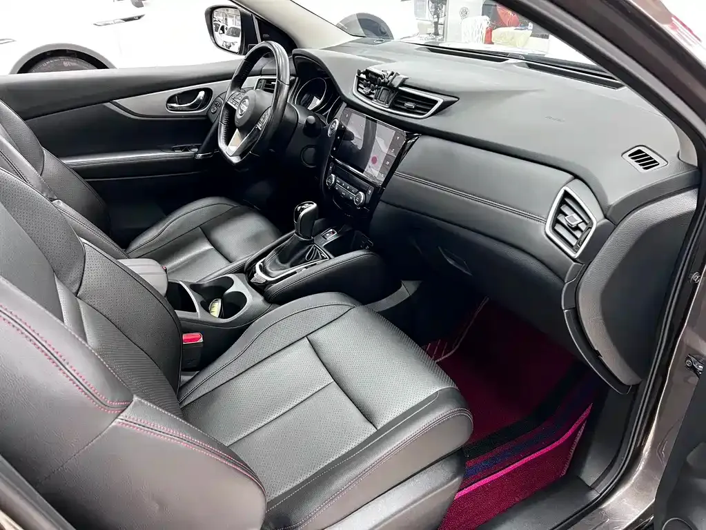 Nissan Qashqai 2022 из CN, фото 2