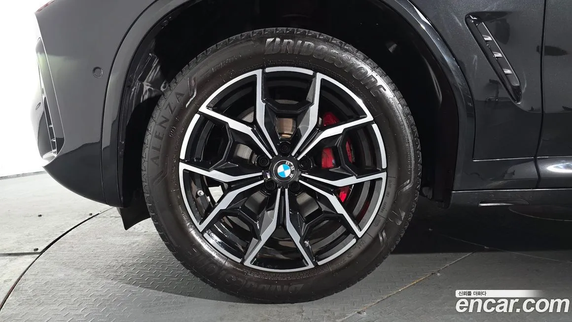 BMW X4 2024 из KR, фото 4