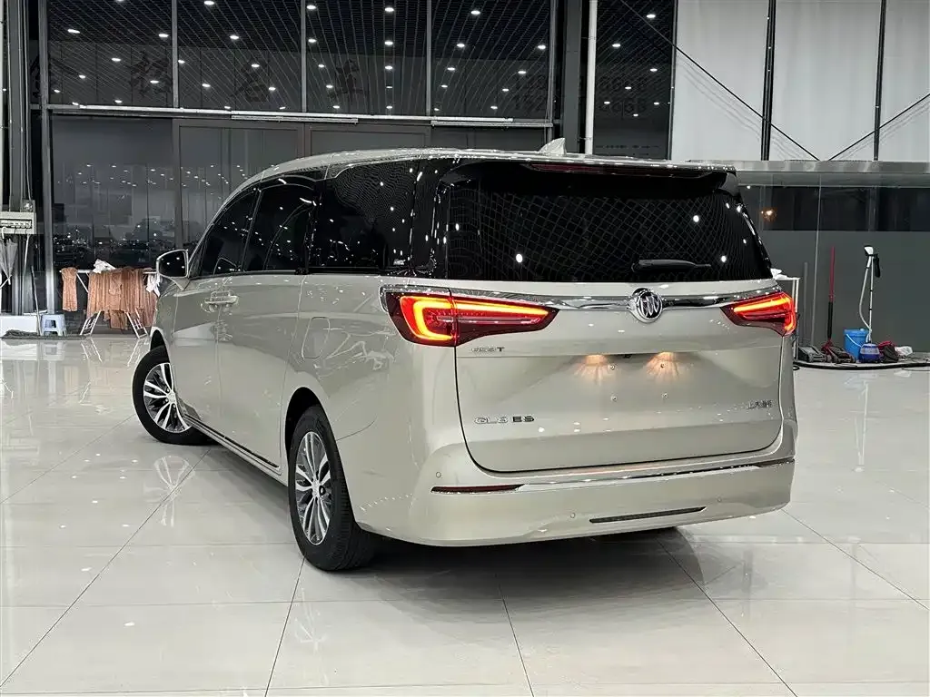 Buick GL8 2023 из CN, фото 5