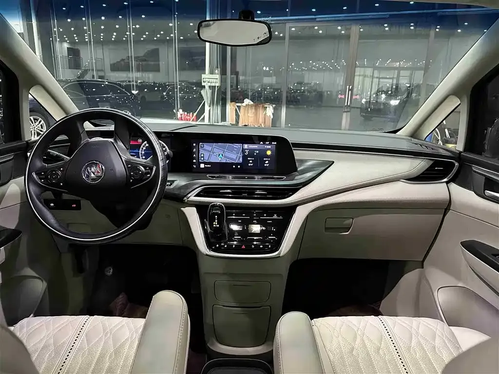 Buick GL8 2023 из CN, фото 10