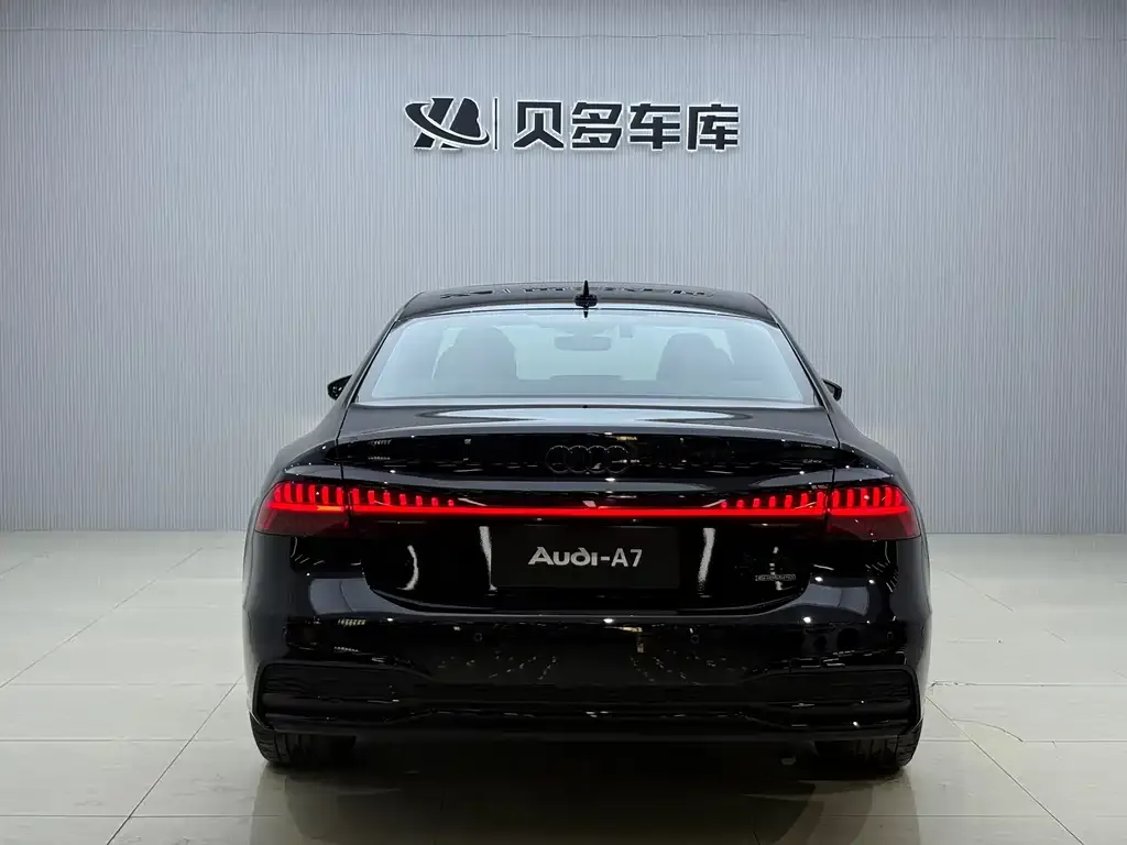 Audi A7L 2024 из CN, фото 6