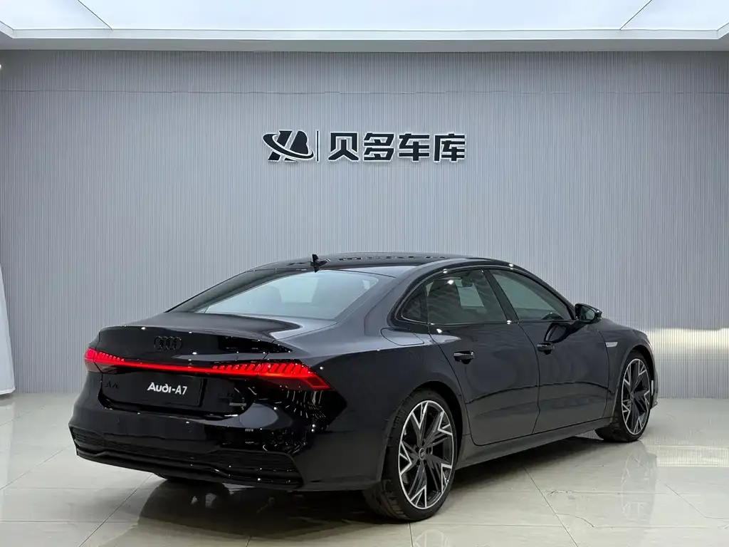 Audi A7L 2024 из CN, фото 7