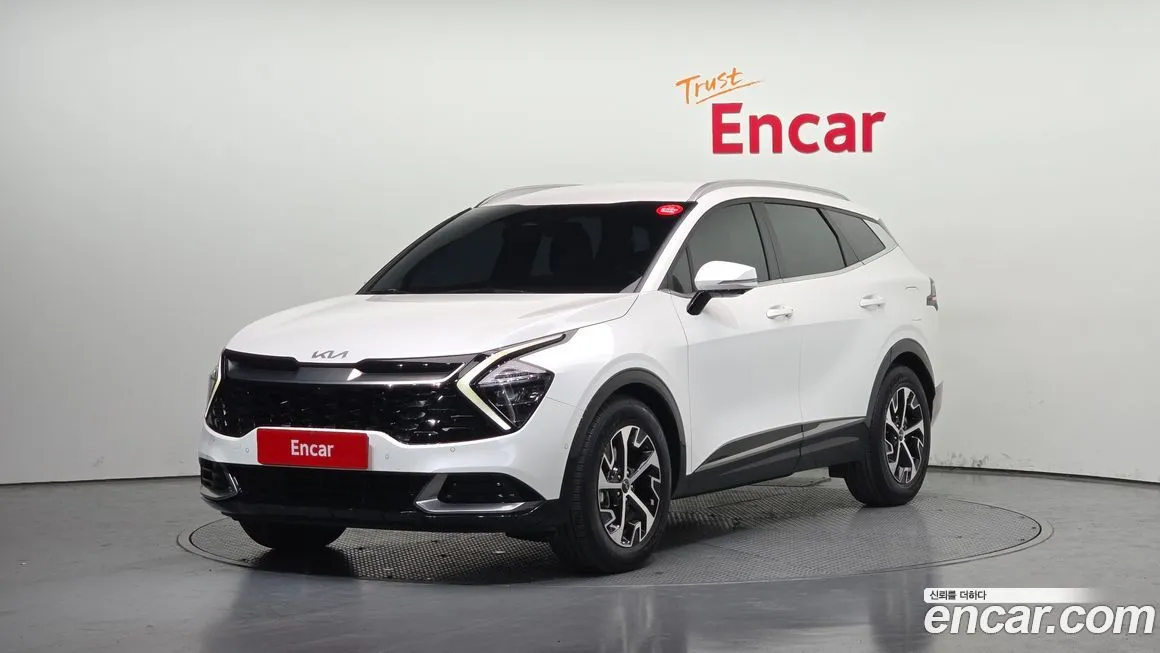 Kia Sportage — фото 1