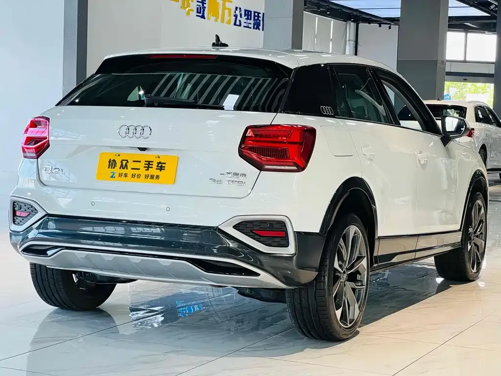 Audi Q2L 2023 из CN, фото 8