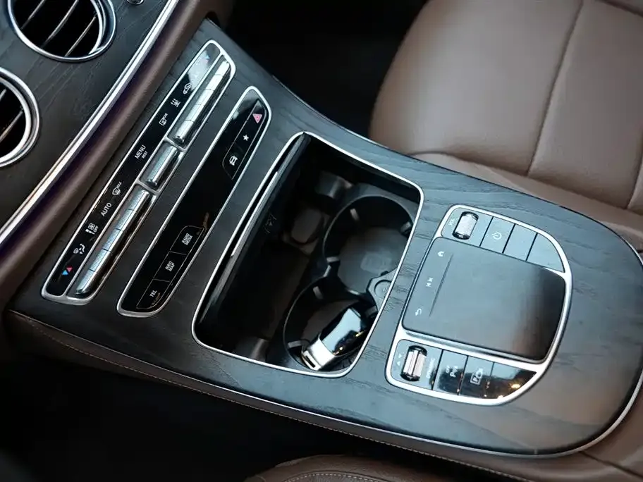 Mercedes-Benz E-Class New Energy 2022 из CN, фото 4