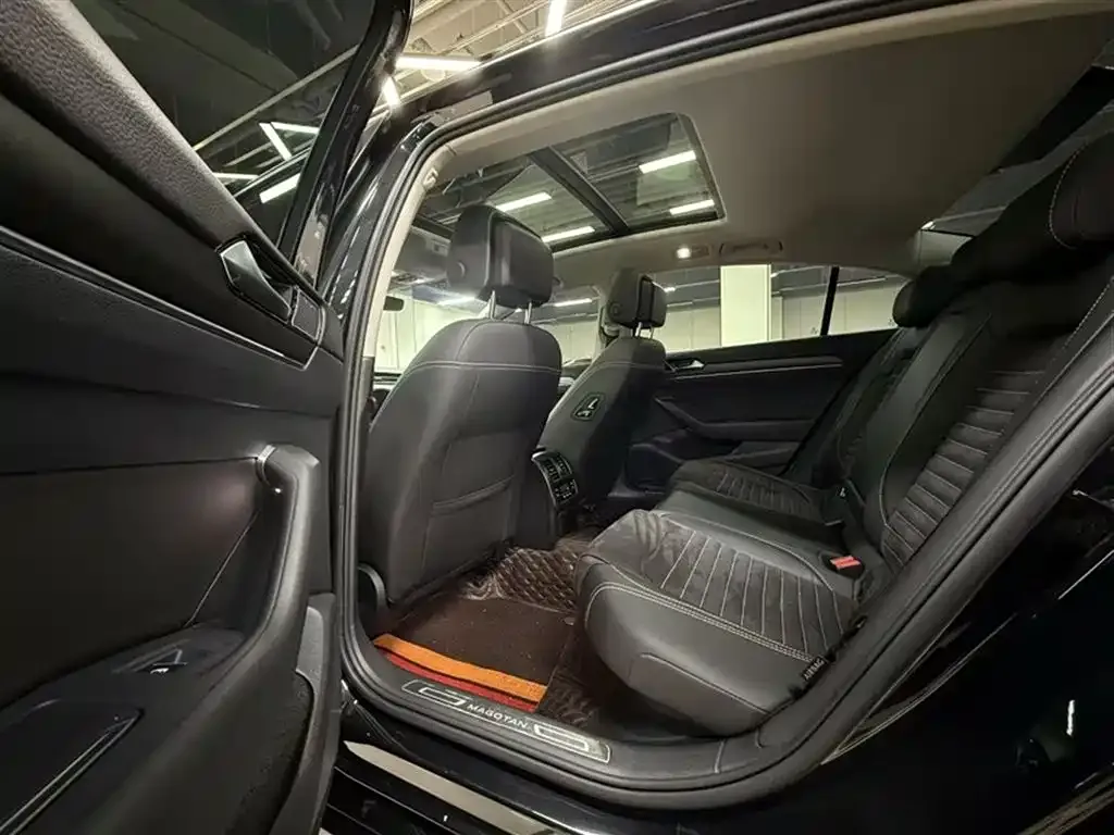 Volkswagen Magotan 2022 из CN, фото 6