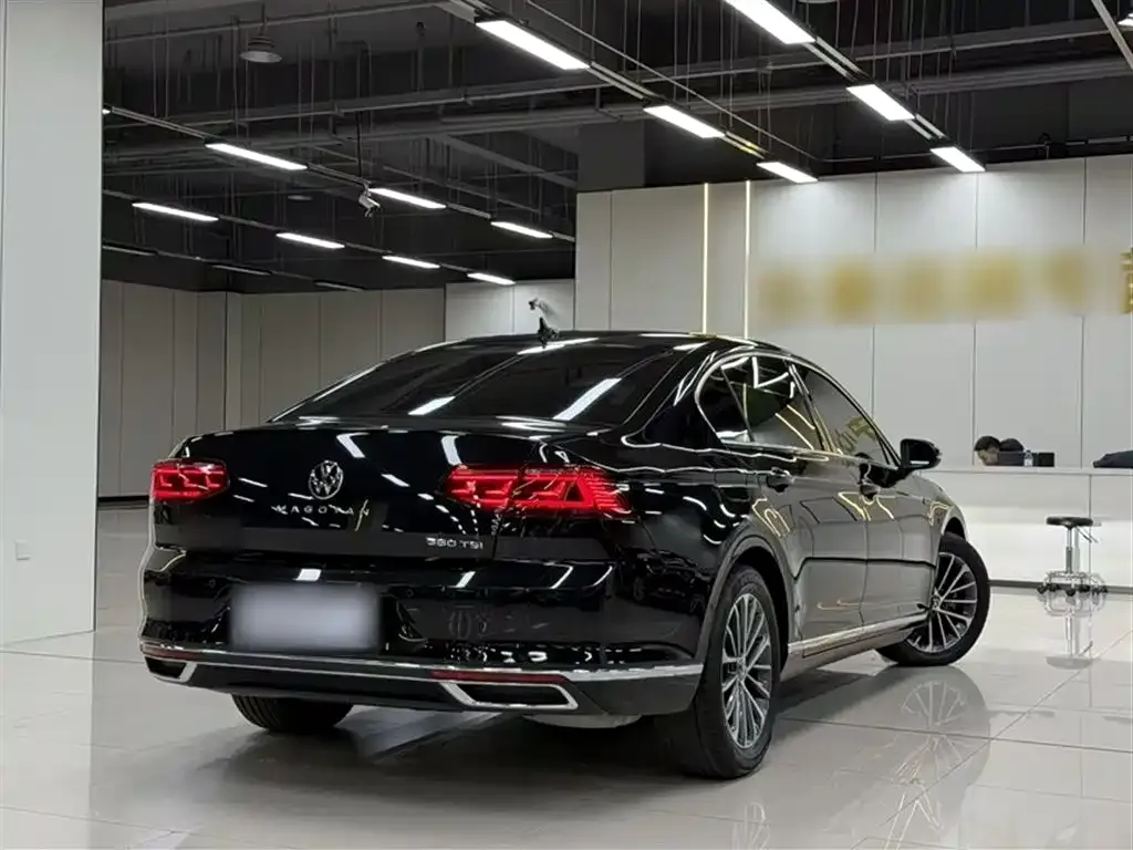 Volkswagen Magotan 2022 из CN, фото 5