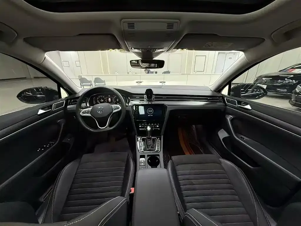 Volkswagen Magotan 2022 из CN, фото 4