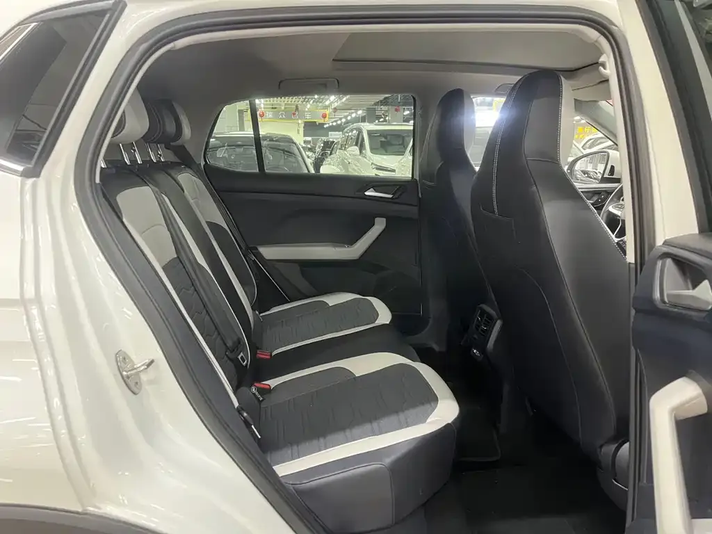 Volkswagen Tharu 2025 из CN, фото 8