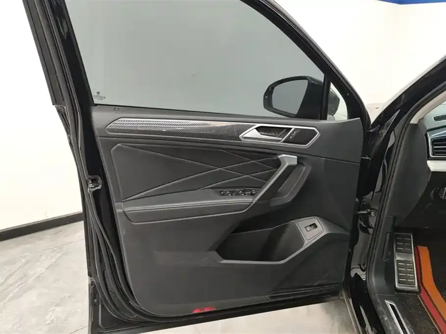 [object Object] Tiguan L 2023 из CN, фото 7