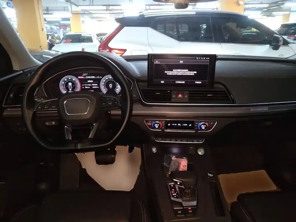 Audi Q5L 2023 из CN, фото 3