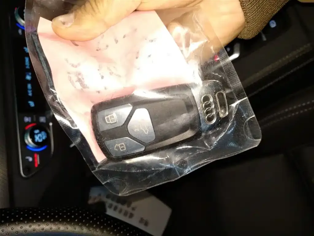 Audi Q5L 2023 из CN, фото 7