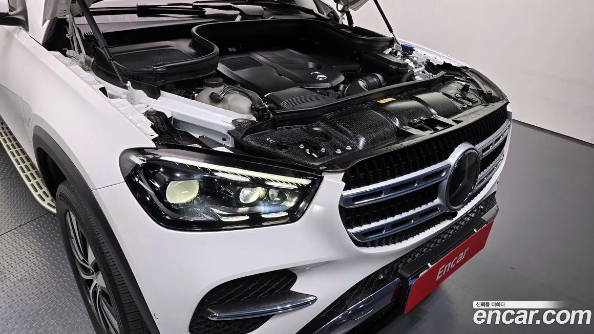 Mercedes-Benz GLE-Class — фото 6