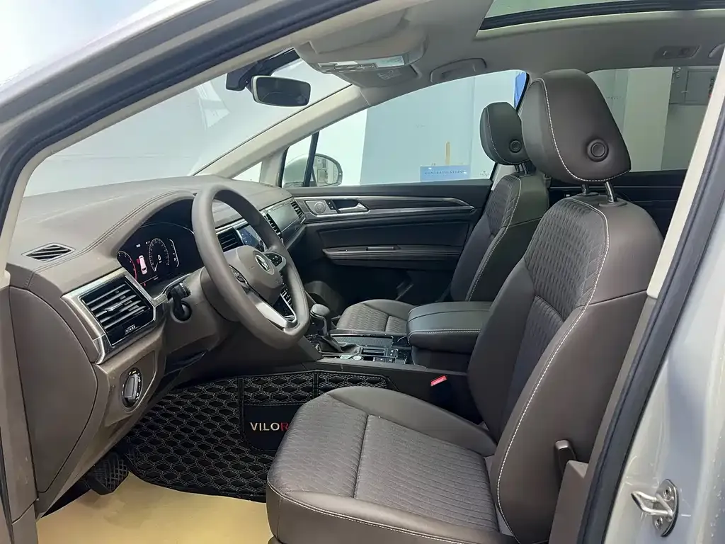 Volkswagen Viloran 2022 из CN, фото 3