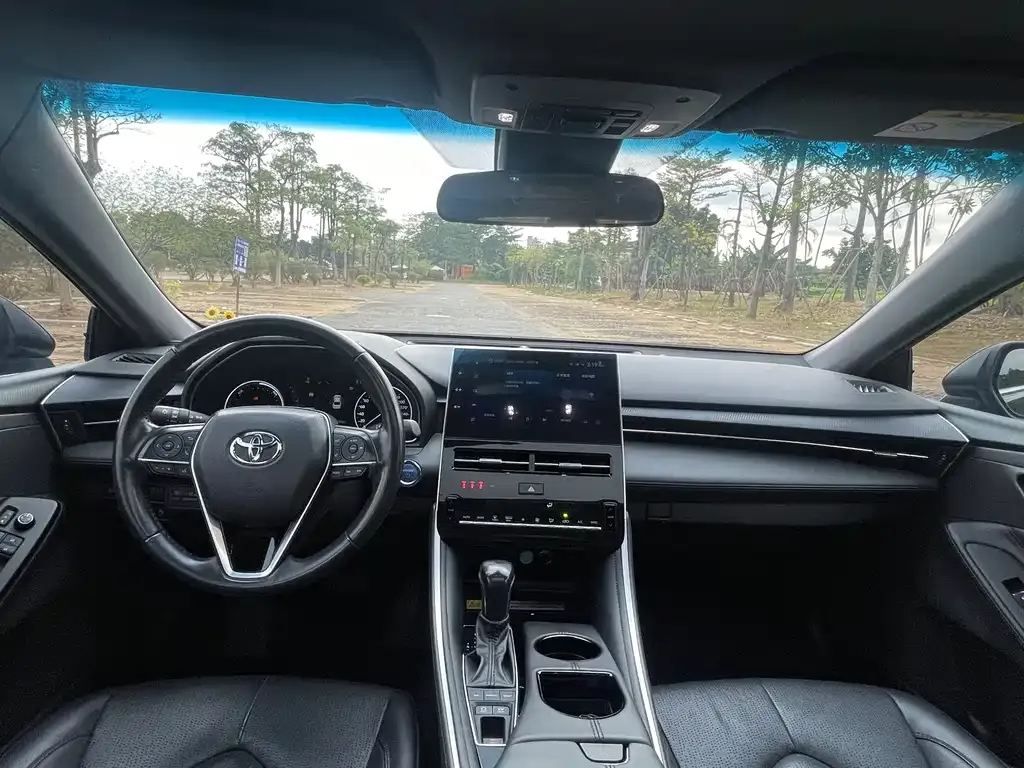 Toyota Avalon 2022 из CN, фото 2