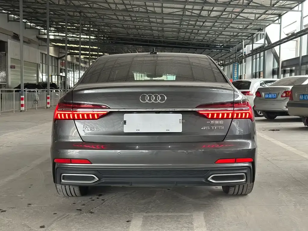 Audi A6L 2021 из CN, фото 8