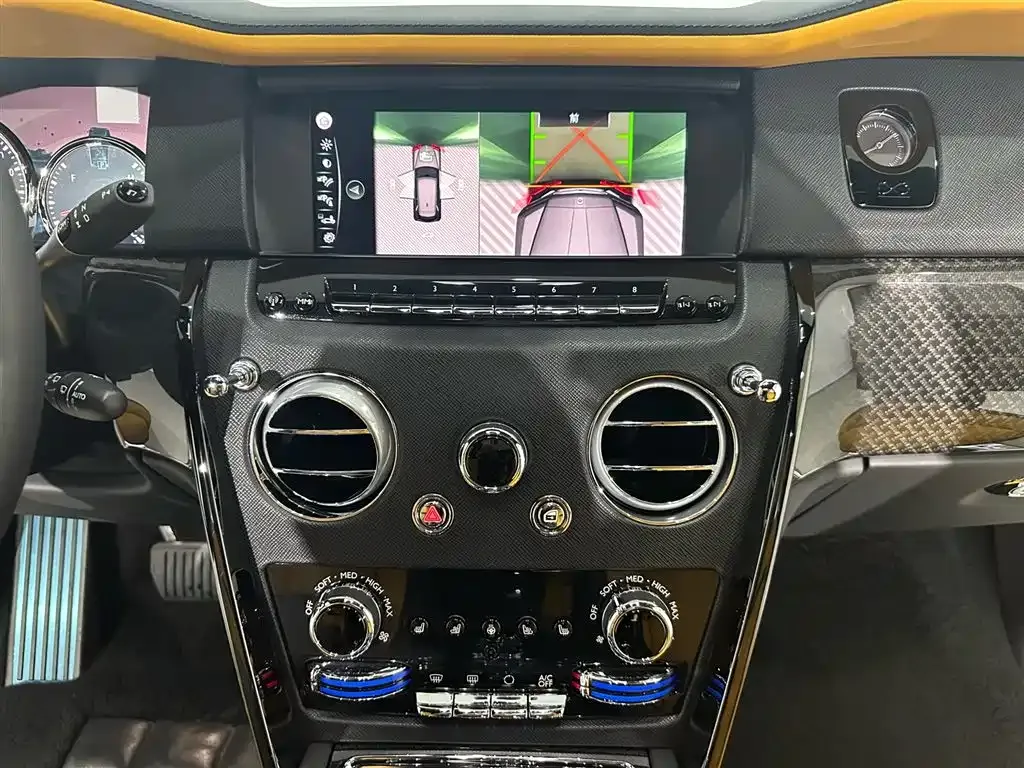 Rolls-Royce Cullinan 2021 из CN, фото 10