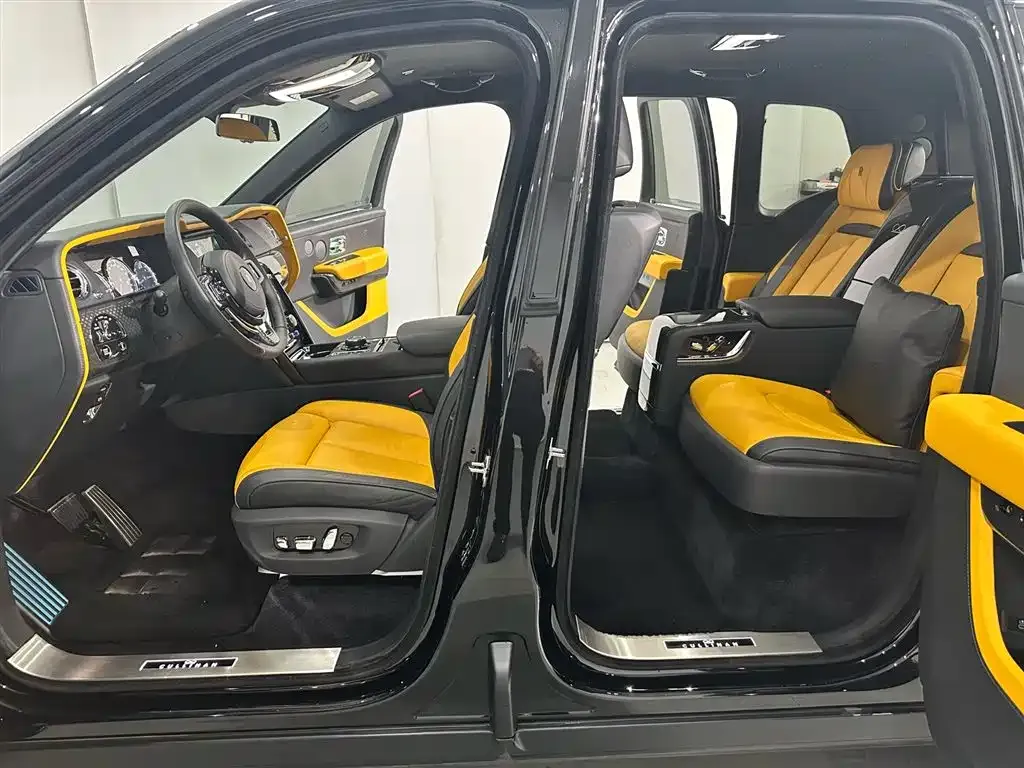 Rolls-Royce Cullinan 2021 из CN, фото 6