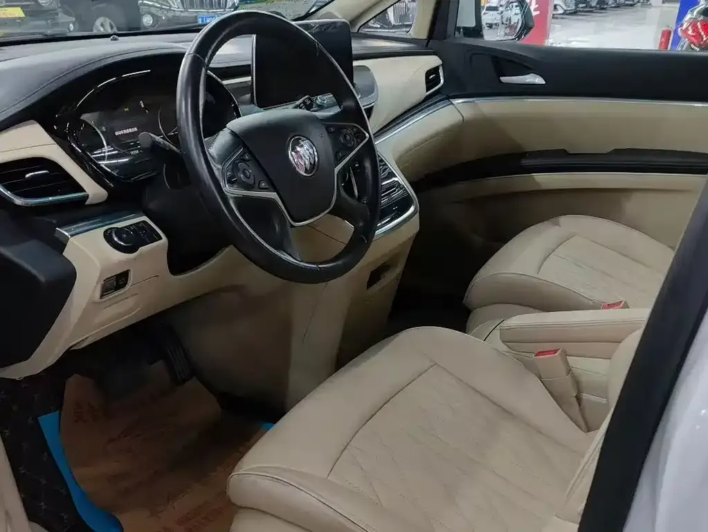 Buick GL8 2023 из CN, фото 3