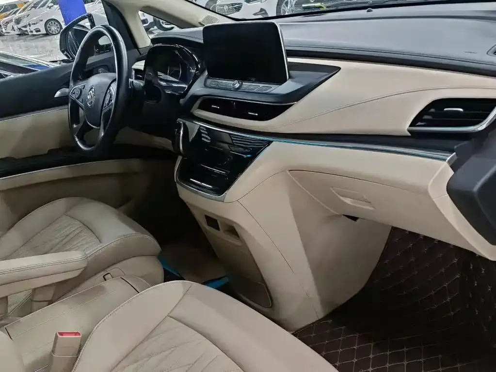 Buick GL8 2023 из CN, фото 4
