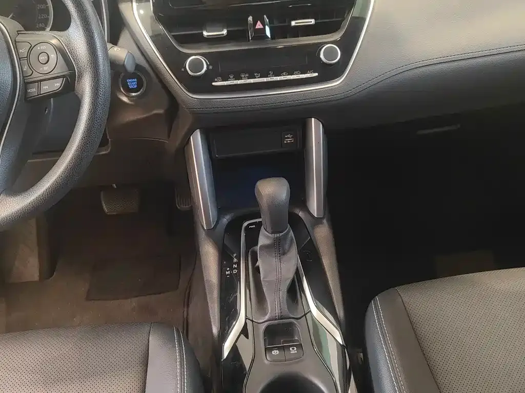 Toyota Frontlander 2022 из CN, фото 10