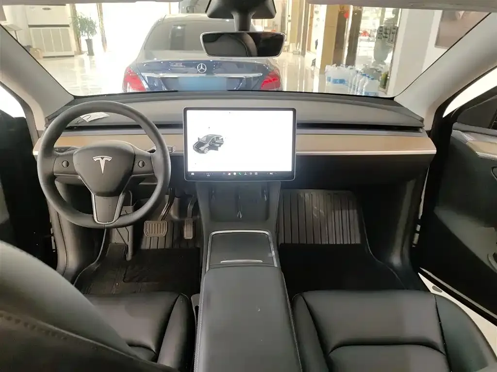 Tesla Model Y 2021 из CN, фото 10