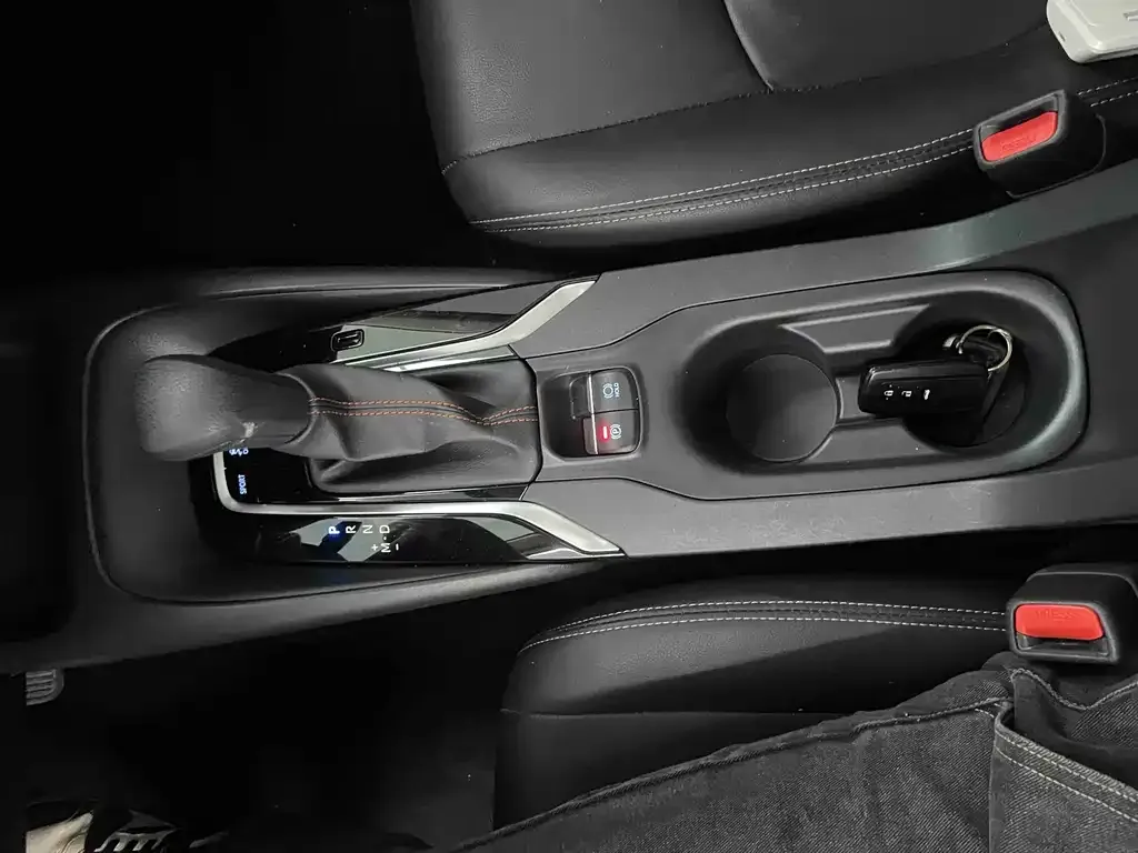 Toyota Corolla 2022 из CN, фото 10