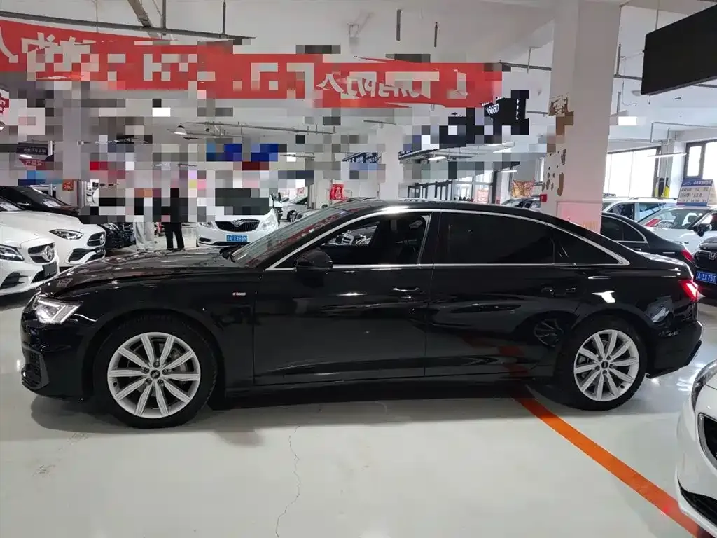 Audi A6L 2022 из CN, фото 6
