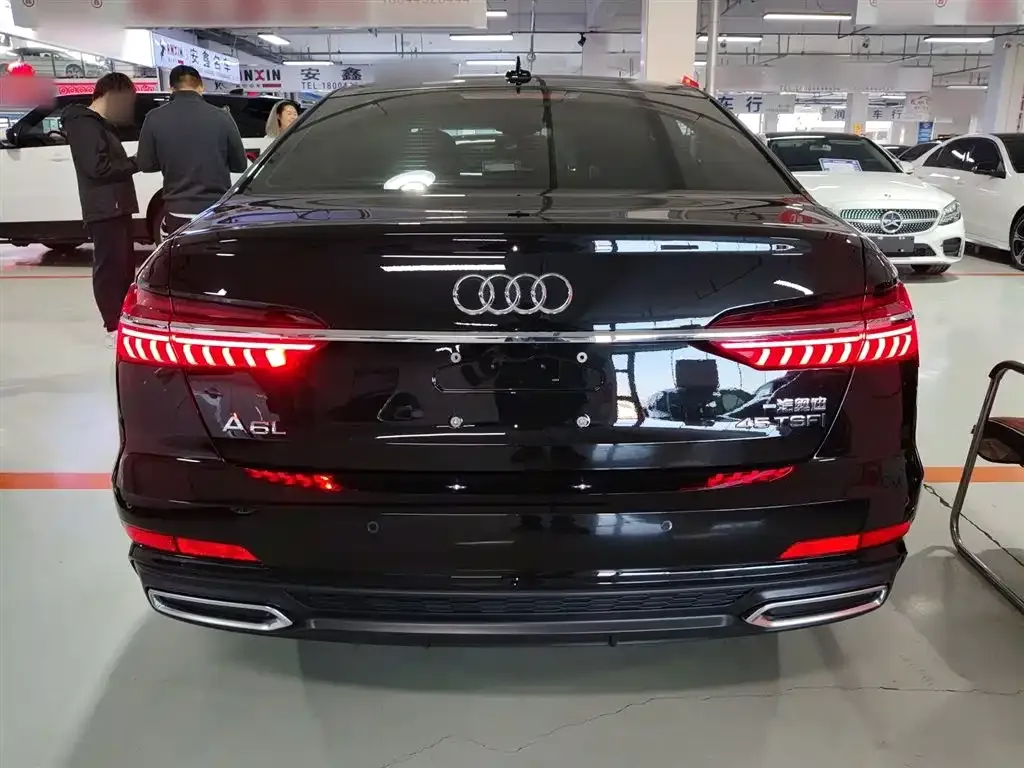Audi A6L 2022 из CN, фото 4