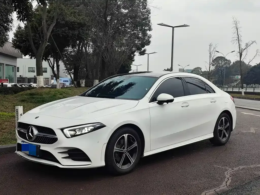 Mercedes-Benz A-Class — фото 1
