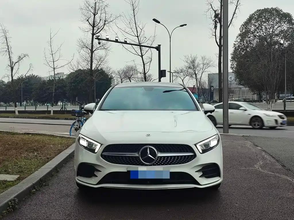 Mercedes-Benz A-Class — фото 10