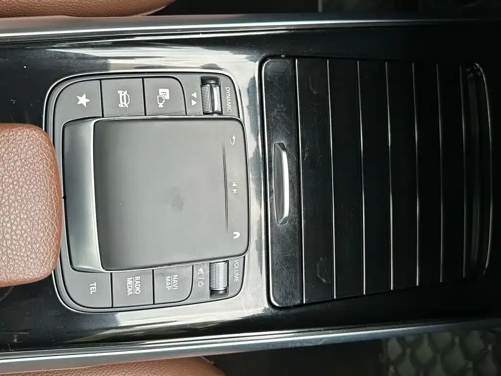 Mercedes-Benz GLB 2023 из CN, фото 3